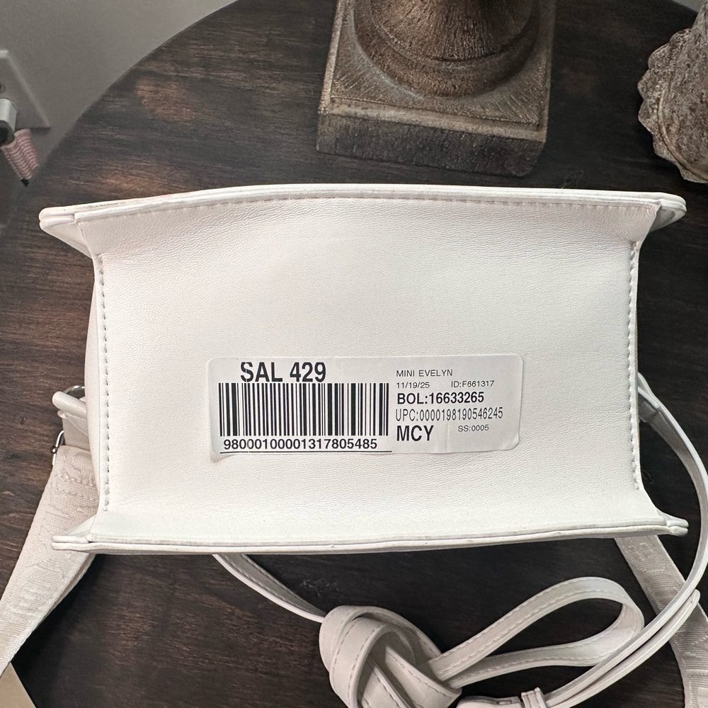 Steve Madden White Crossbody Bag - Picture 11 of 15